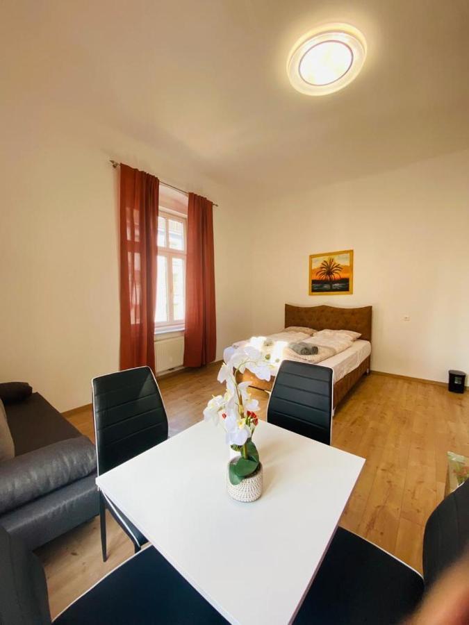 Deluxe Quad Room Dw Viyana Dış mekan fotoğraf